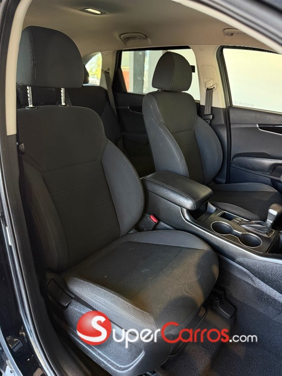 2020 Kia Sorento — foto 8 / 9