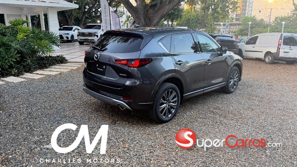 2027 Mazda CX-5 Limited — foto 3 / 12