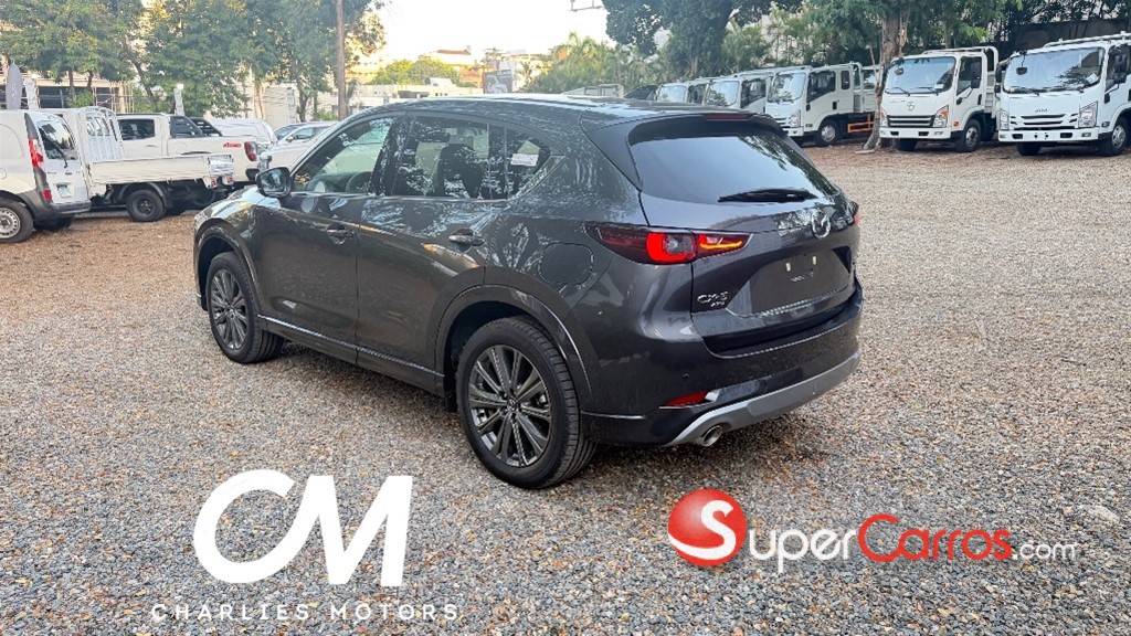 2027 Mazda CX-5 Limited — foto 4 / 12