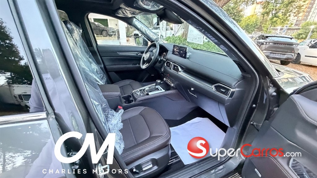 2027 Mazda CX-5 Limited — foto 8 / 12