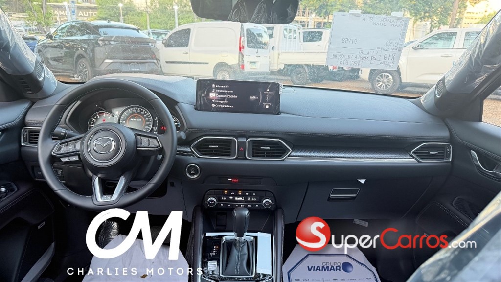 2027 Mazda CX-5 Limited — foto 10 / 12
