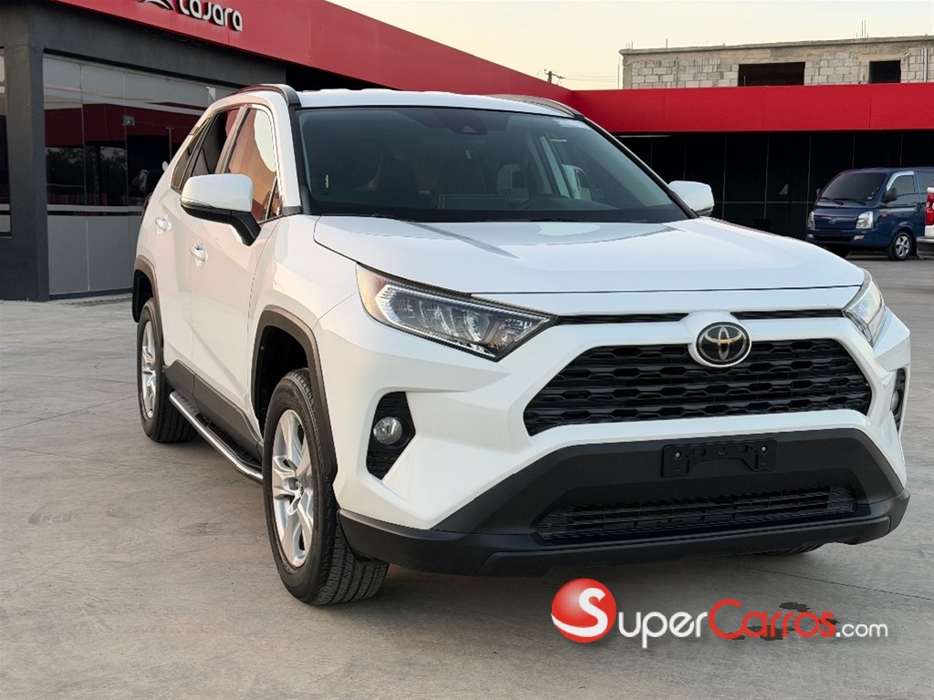 2020 Toyota RAV4 XLE — foto 10 / 10