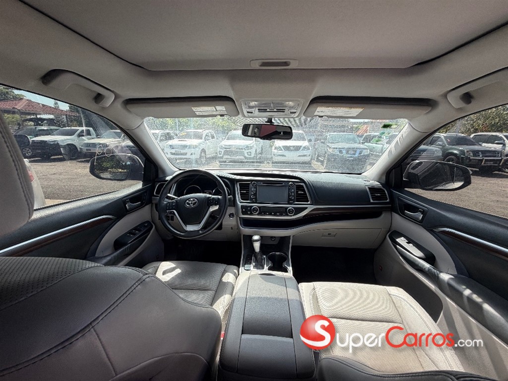 2014 Toyota Highlander Limited — foto 7 / 10