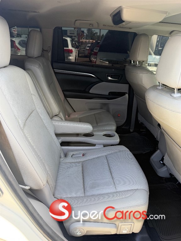 2014 Toyota Highlander Limited — foto 8 / 10