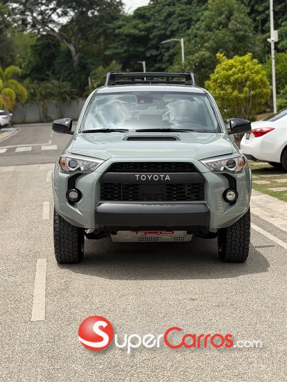 2021 Toyota 4 Runner TRD Pro — foto 2 / 8