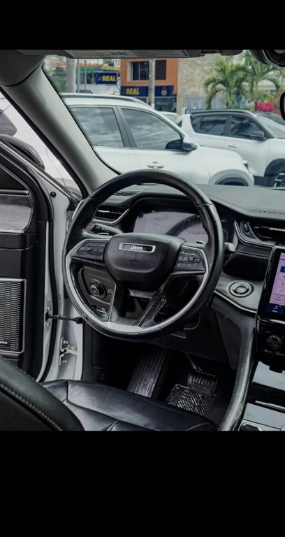 2021 Jeep Cherokee — foto 6 / 11