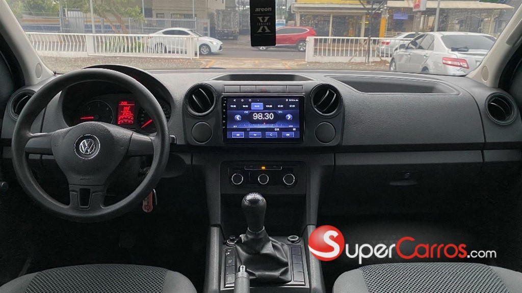 2013 Volkswagen Amarok — foto 9 / 12