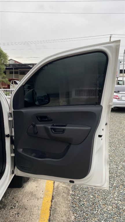2013 Volkswagen Amarok — foto 11 / 12