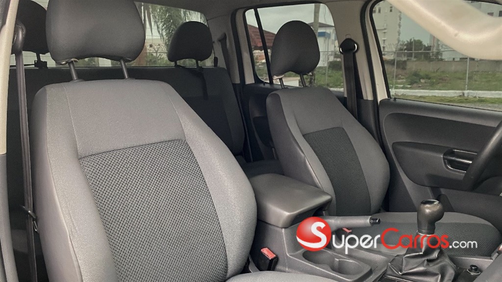 2013 Volkswagen Amarok — foto 12 / 12