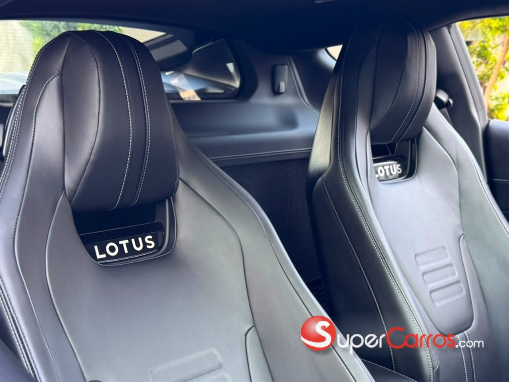 2026 Lotus Emira — foto 9 / 12