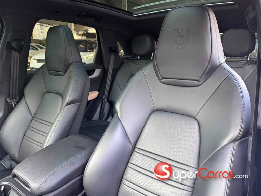2024 Porsche Cayenne — foto 8 / 11