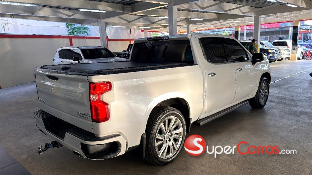 2019 Chevrolet Silverado High Country — foto 3 / 12