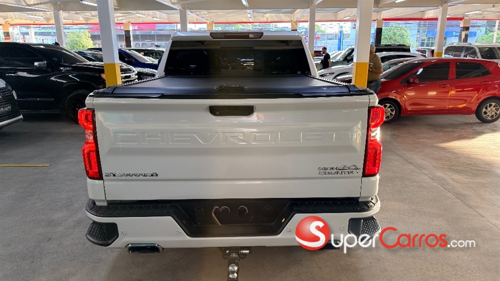 2019 Chevrolet Silverado High Country — foto 4 / 12