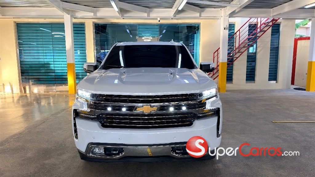 2019 Chevrolet Silverado High Country — foto 6 / 12