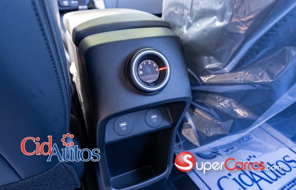 2027 Kia Carens — foto 7 / 12