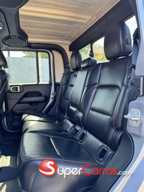 2020 Jeep Gladiator Rubicon — foto 7 / 12