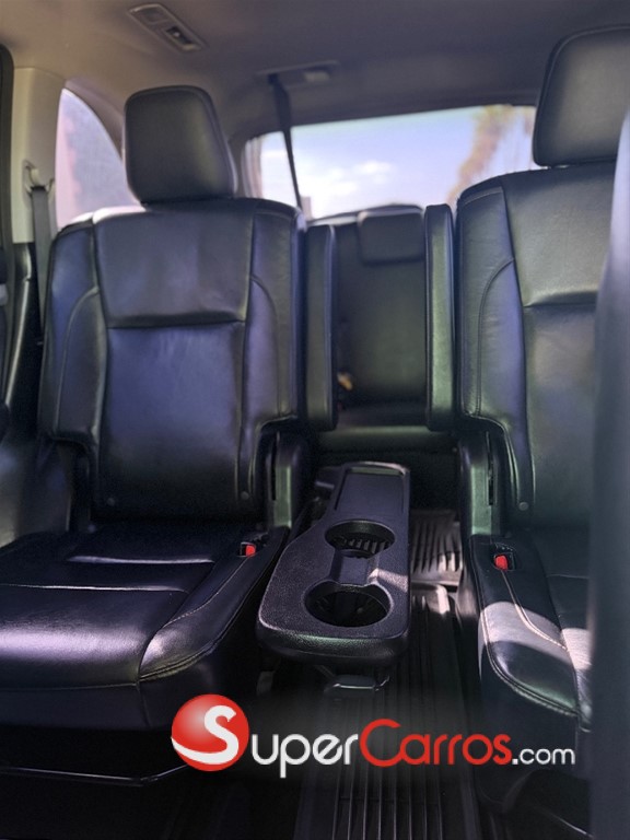 2014 Toyota Highlander XLE — foto 4 / 12