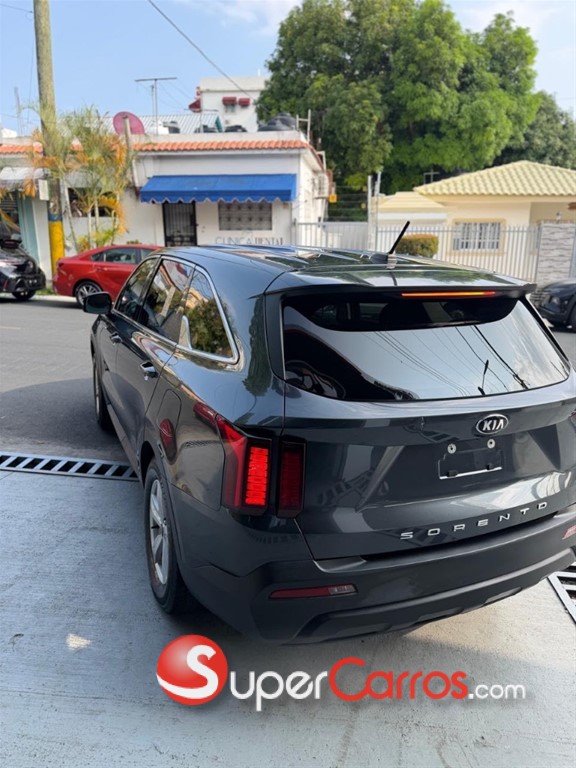 2021 Kia Sorento LX — foto 4 / 10