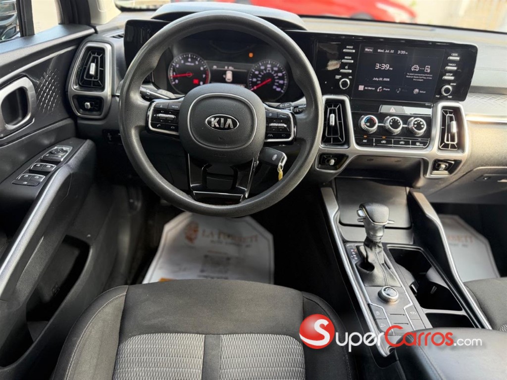 2021 Kia Sorento LX — foto 8 / 10