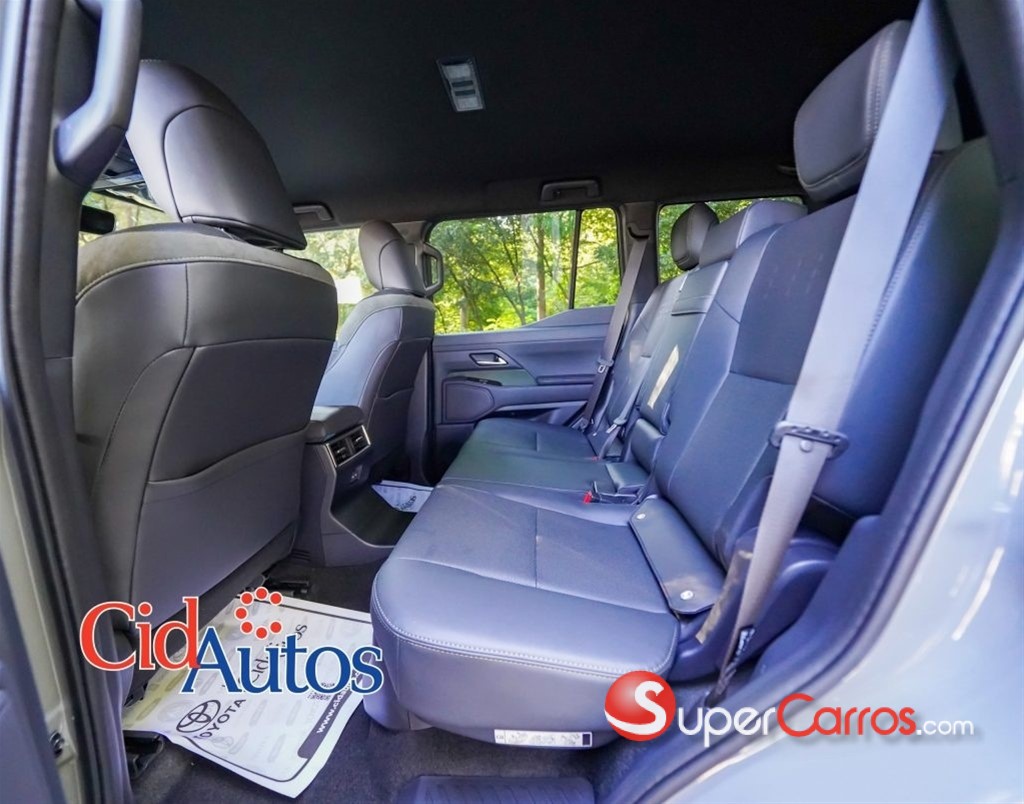 2027 Lexus GX 550 Overtrail Plus — foto 11 / 12