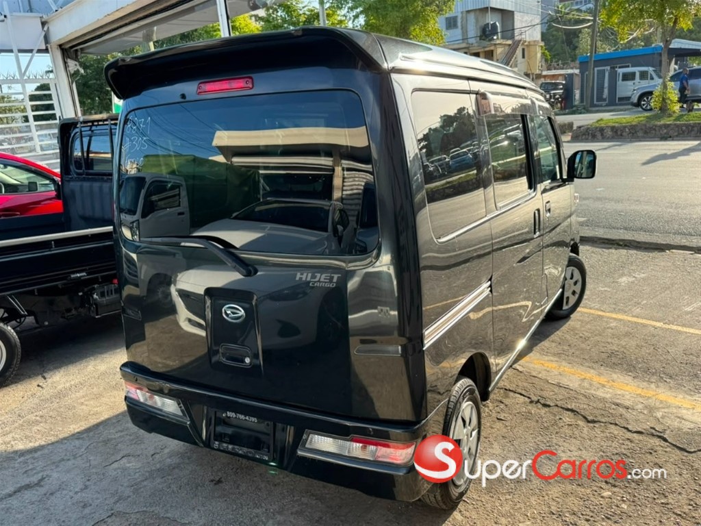 2021 Daihatsu Hijet — foto 5 / 12