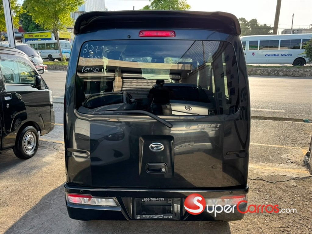 2021 Daihatsu Hijet — foto 7 / 12