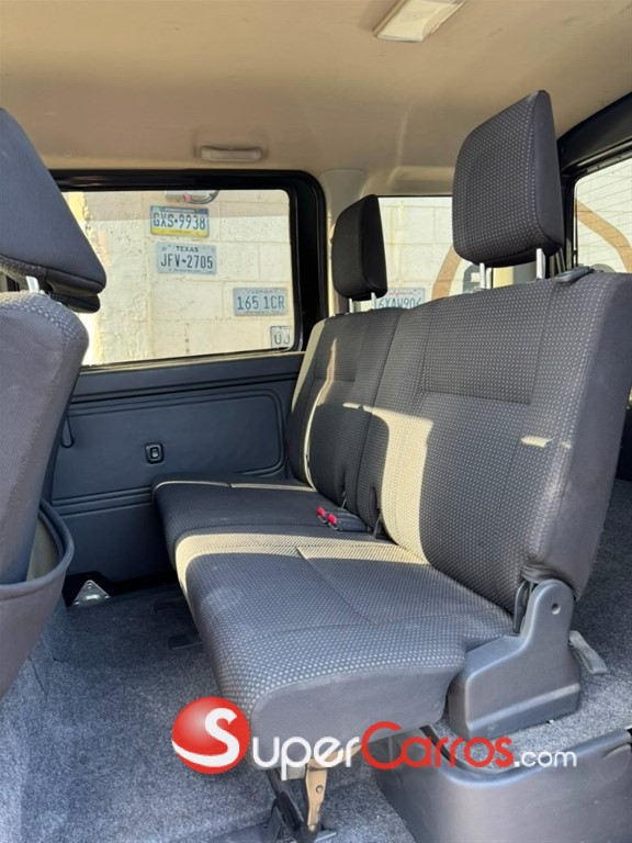 2021 Daihatsu Hijet — foto 9 / 12