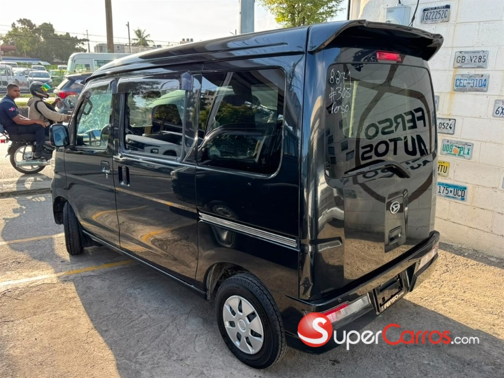 2021 Daihatsu Hijet — foto 12 / 12