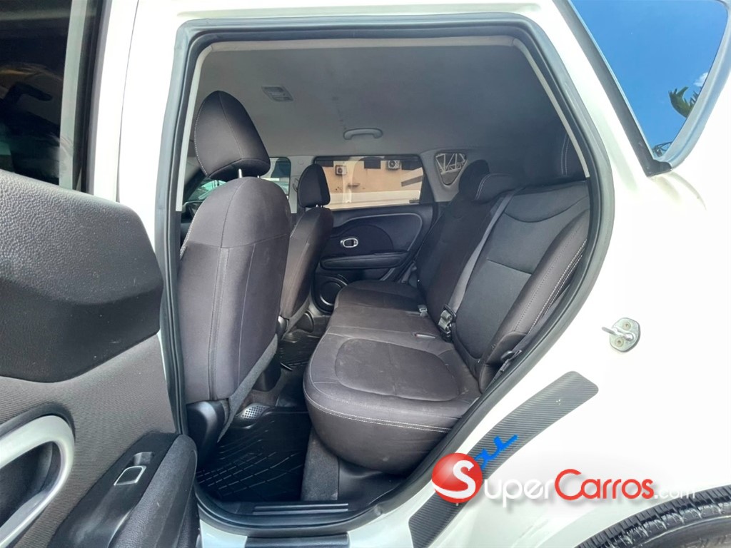 2019 Kia Soul — foto 8 / 10