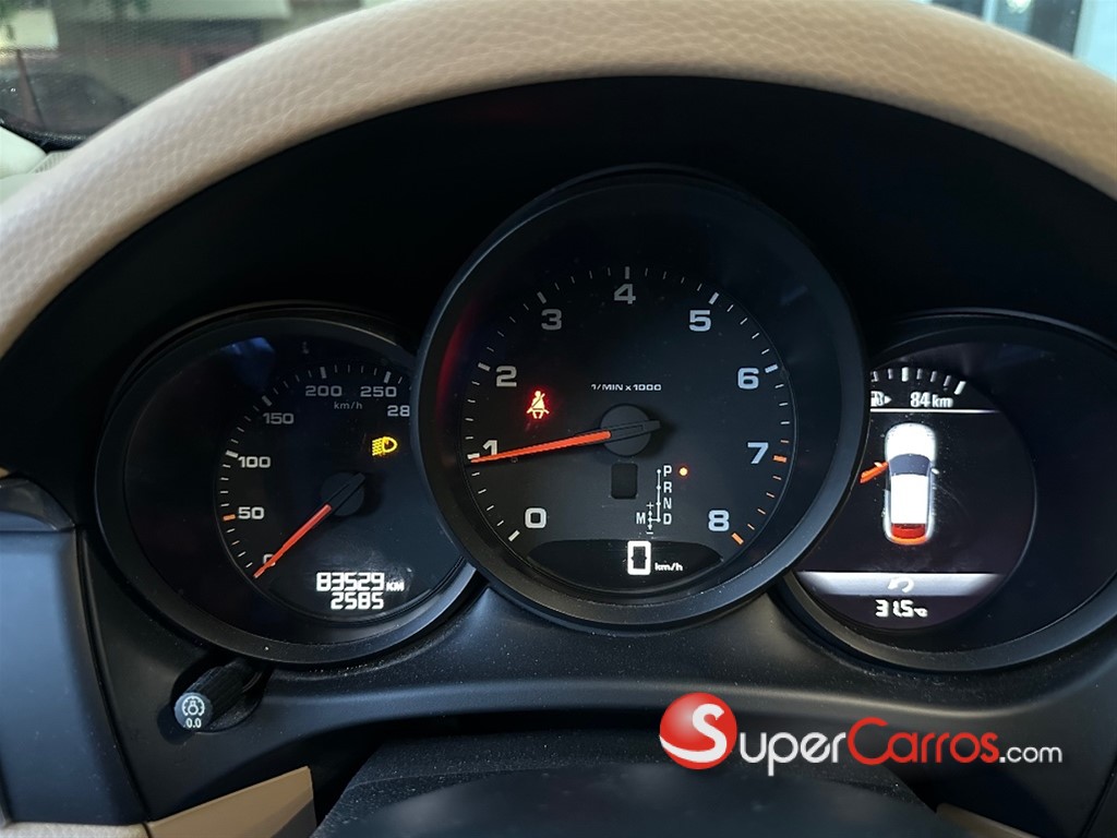 2016 Porsche Macan — foto 12 / 12