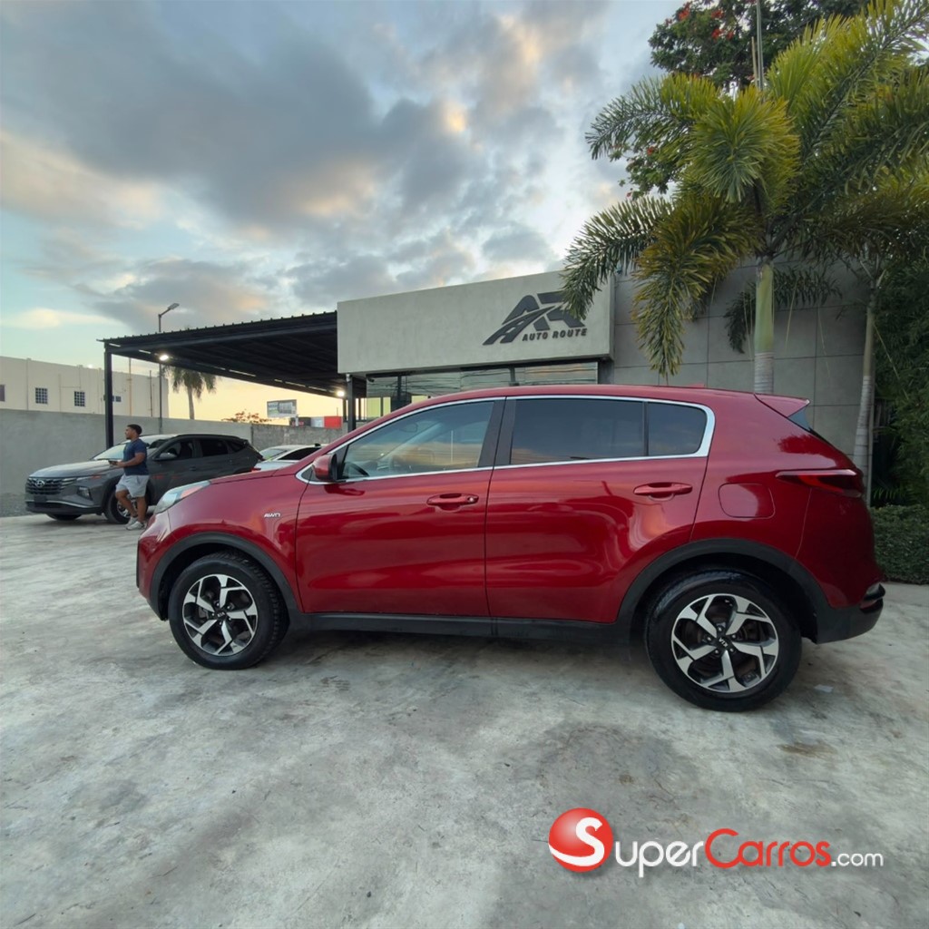 2021 Kia Sportage — foto 2 / 8