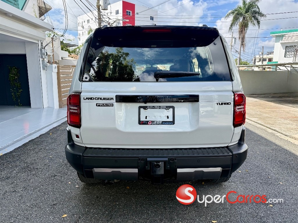 2026 Toyota Land Cruiser Prado Adventure — foto 11 / 12
