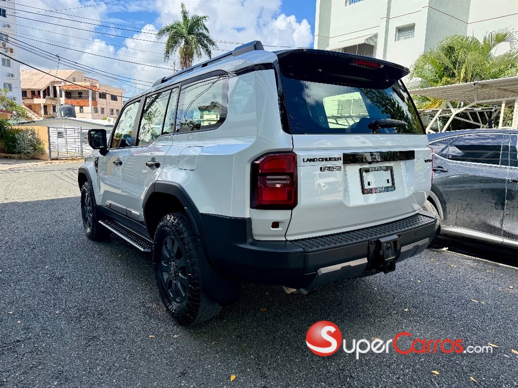 2026 Toyota Land Cruiser Prado Adventure — foto 12 / 12