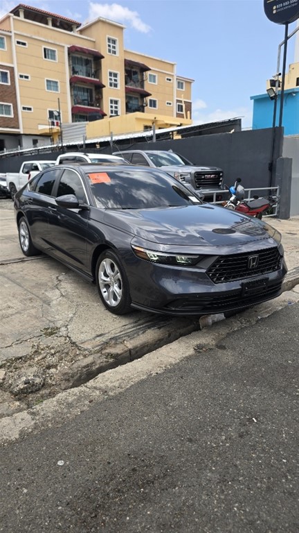 2023 Honda Accord LX — foto 2 / 12