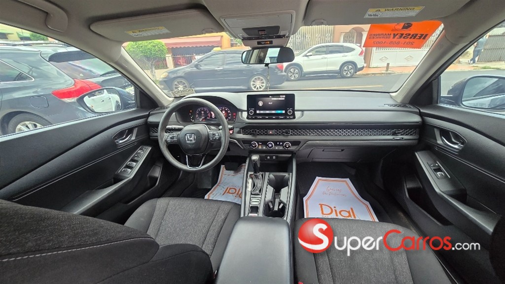2023 Honda Accord LX — foto 9 / 12