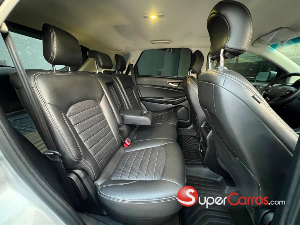 2015 Ford EDGE SE — foto 7 / 9