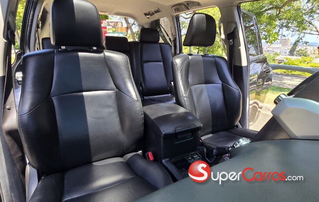 2015 Toyota Land Cruiser Prado VXL — foto 12 / 12