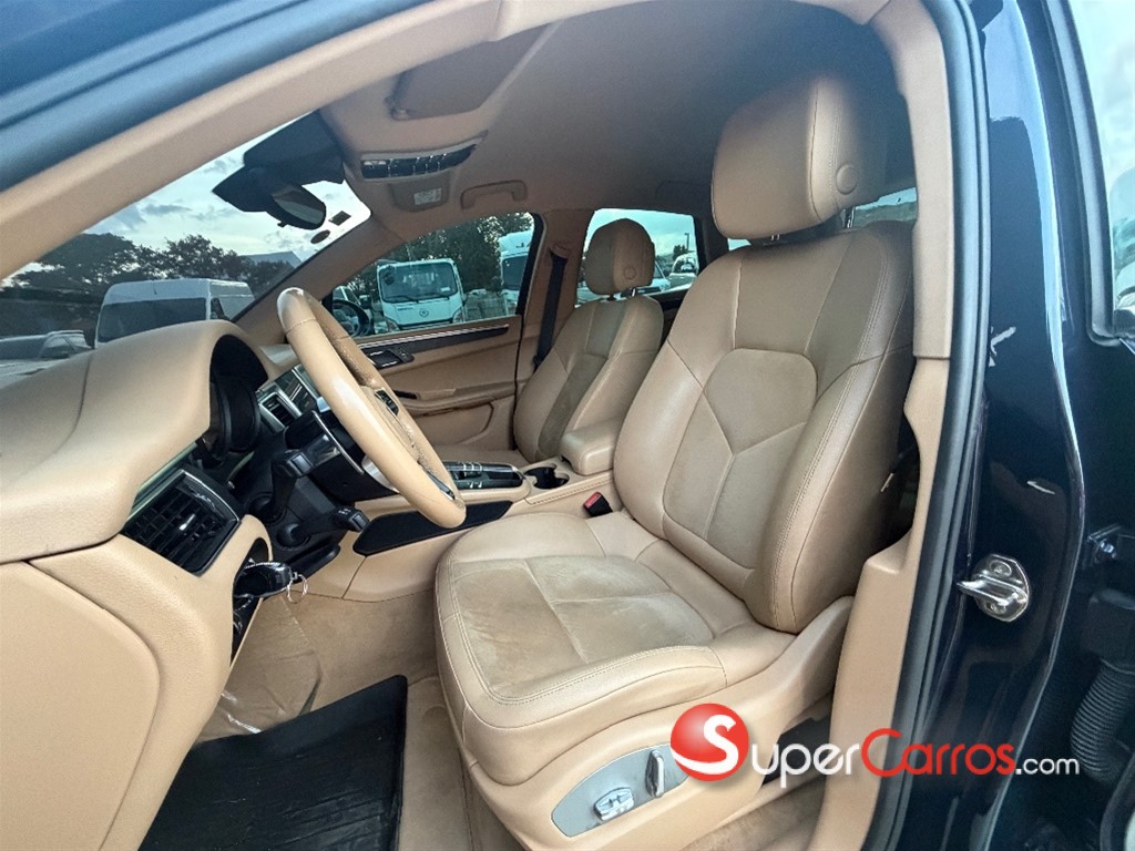 2017 Porsche Macan — foto 8 / 8