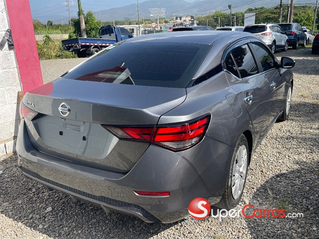 2023 Nissan Sentra — foto 6 / 9