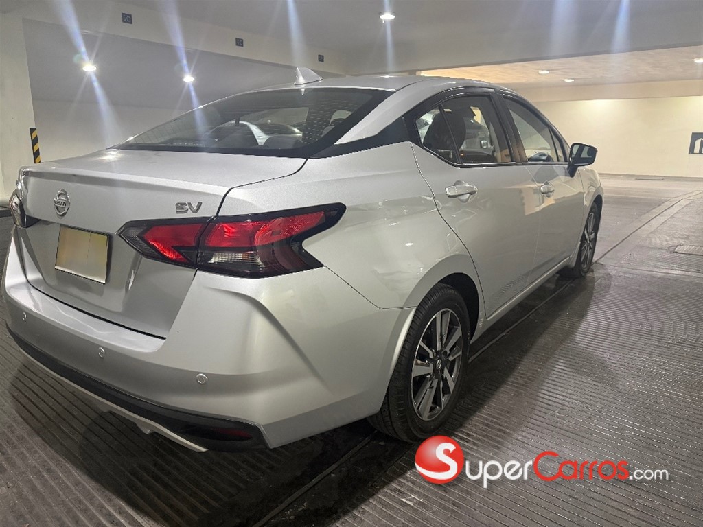 2021 Nissan Versa — foto 6 / 10