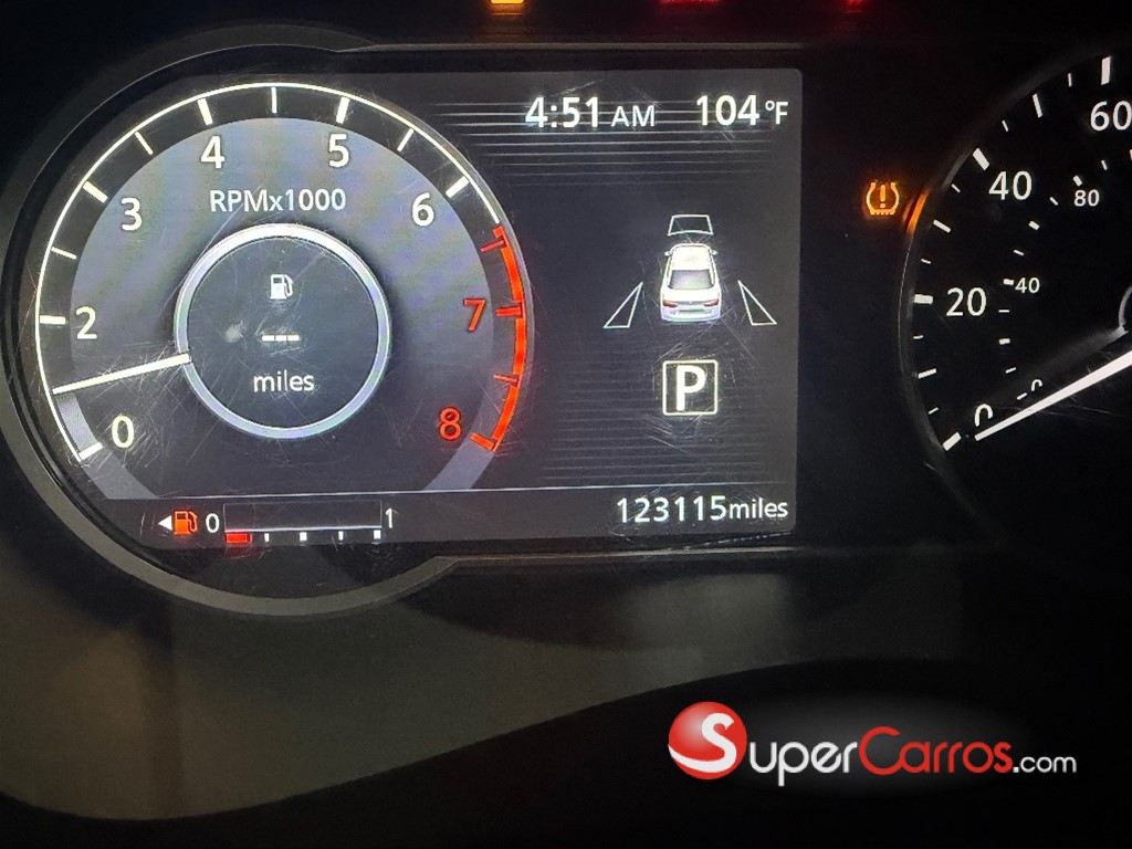 2021 Nissan Versa — foto 10 / 10