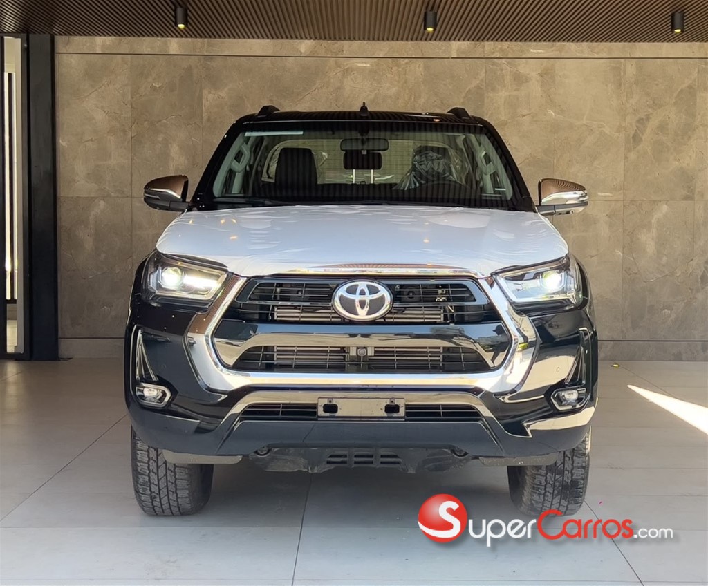 2026 Toyota Hilux SRV — foto 2 / 12