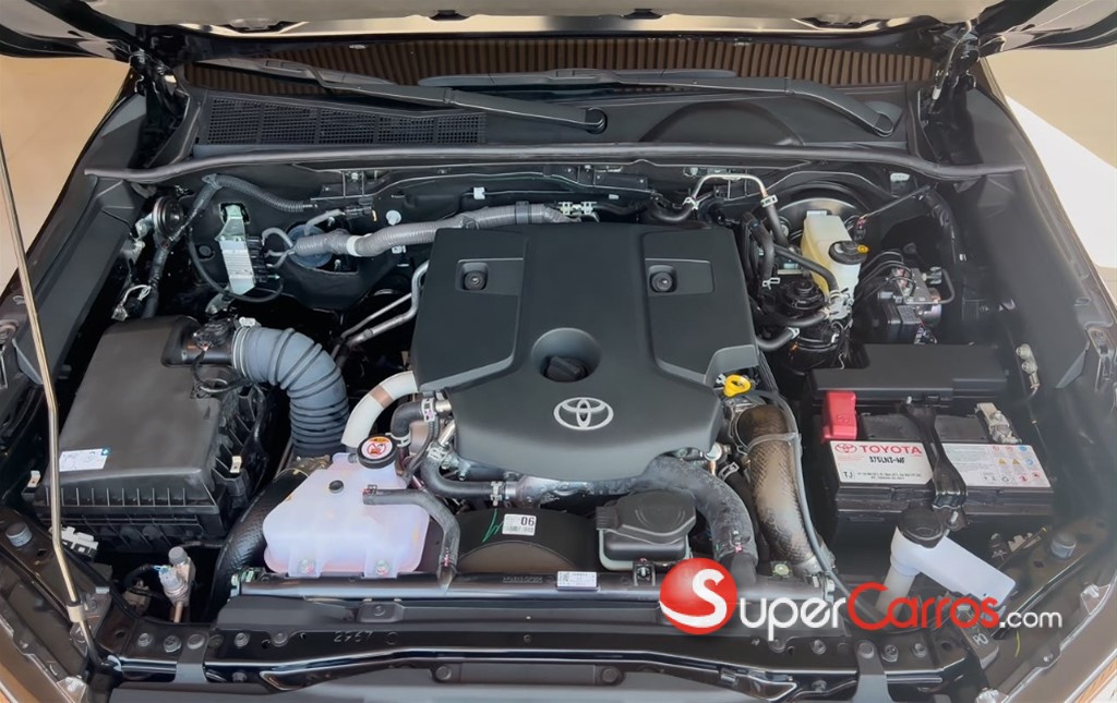 2026 Toyota Hilux SRV — foto 12 / 12