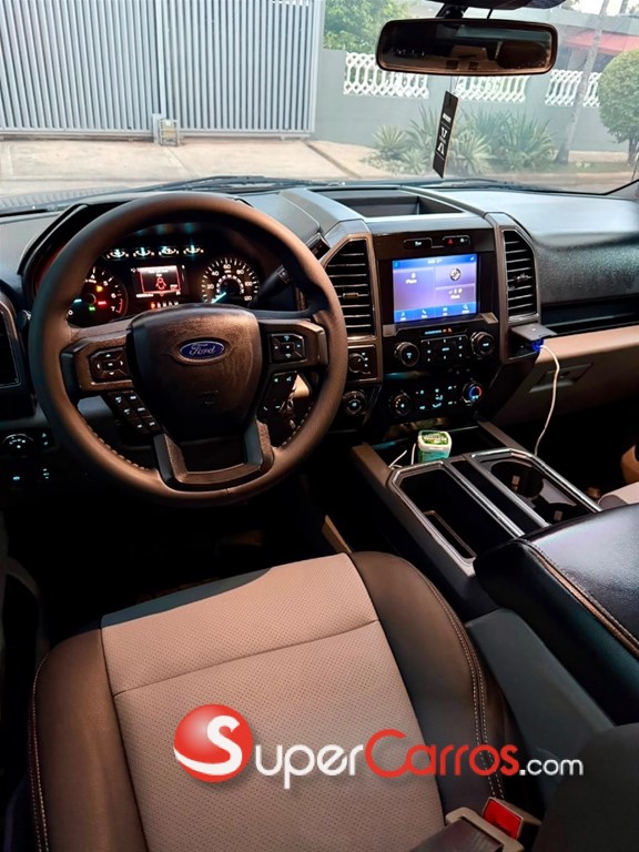 2020 Ford F 150 XLT — foto 6 / 11