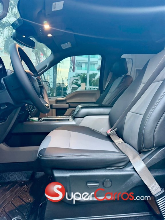 2020 Ford F 150 XLT — foto 7 / 11