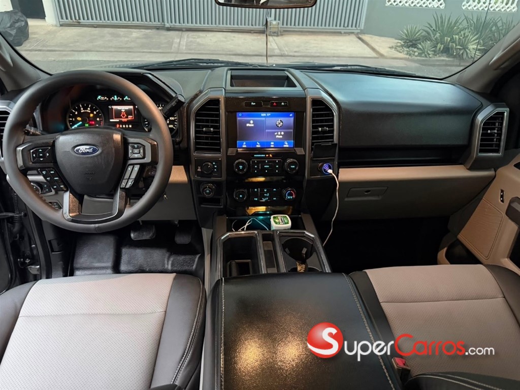 2020 Ford F 150 XLT — foto 8 / 11
