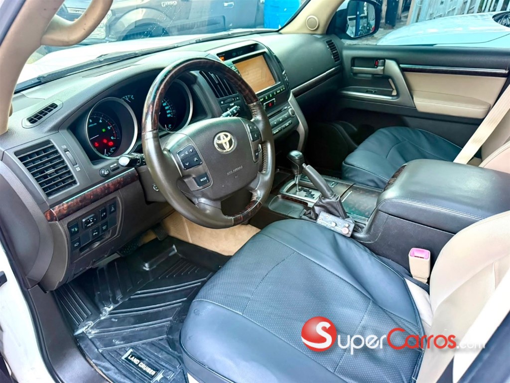 2008 Toyota Land Cruiser — foto 8 / 12
