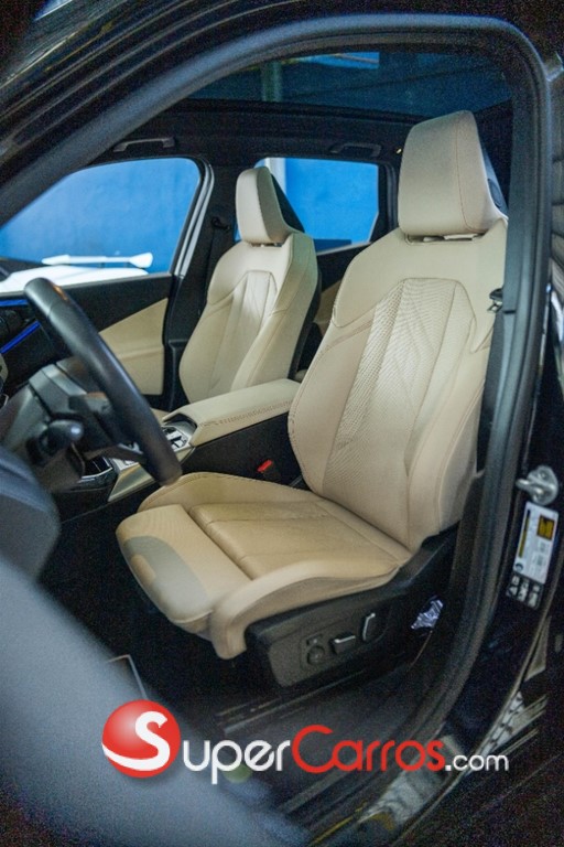 2025 BMW X 3 XDrive 30i — foto 7 / 12