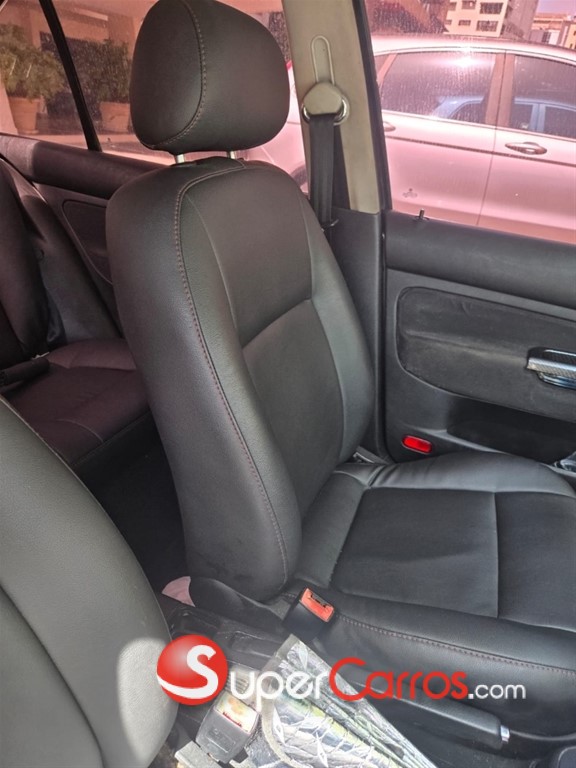2005 Volkswagen Jetta GL — foto 8 / 9