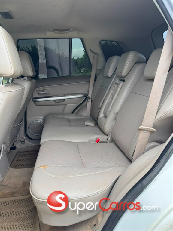 2010 Suzuki Vitara — foto 3 / 9